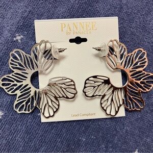 Flower Post Earrings NWT